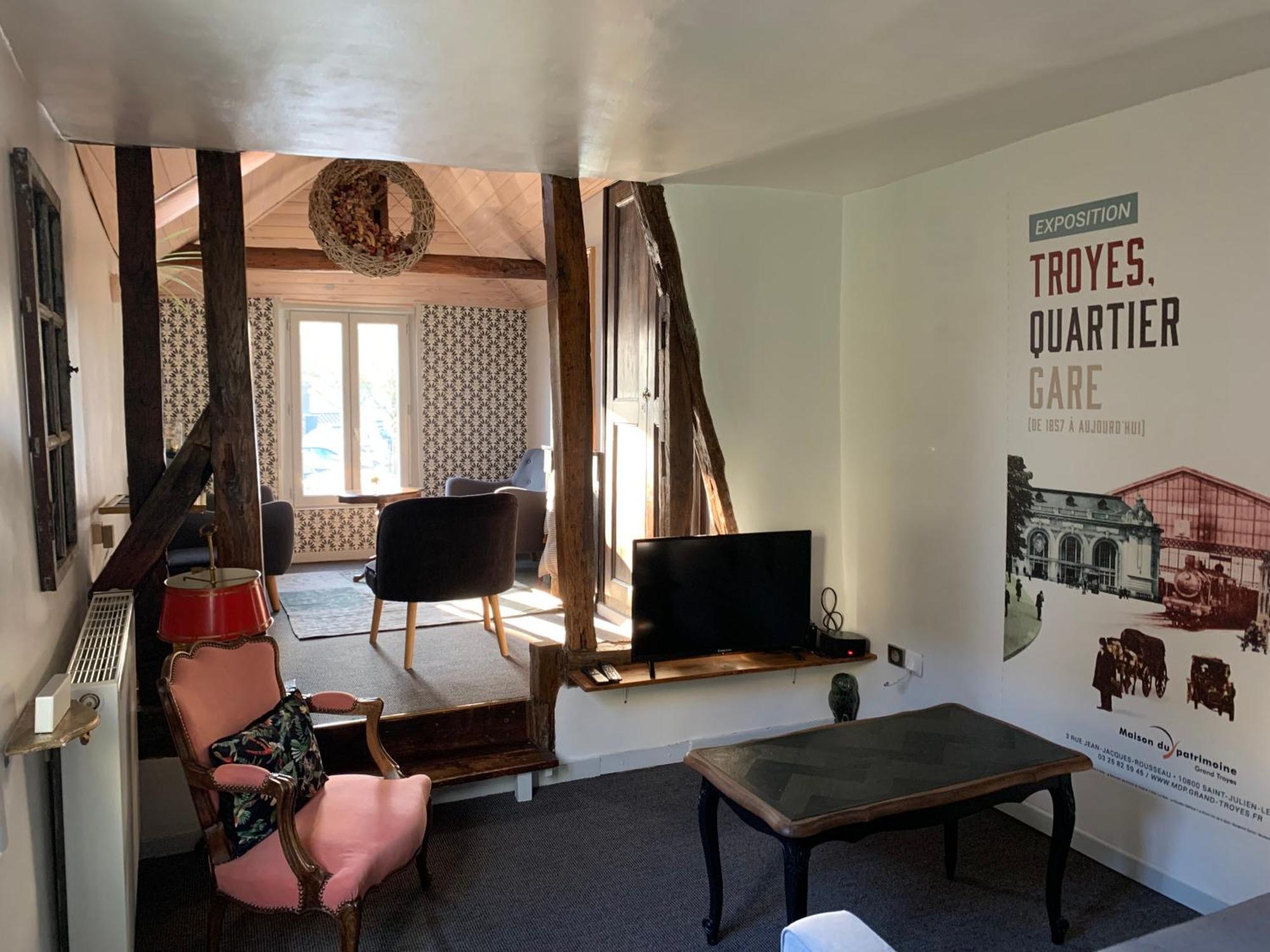 Duplex La Maisonnette 1 Chambre - Parking Gratuit Τρουά Εξωτερικό φωτογραφία